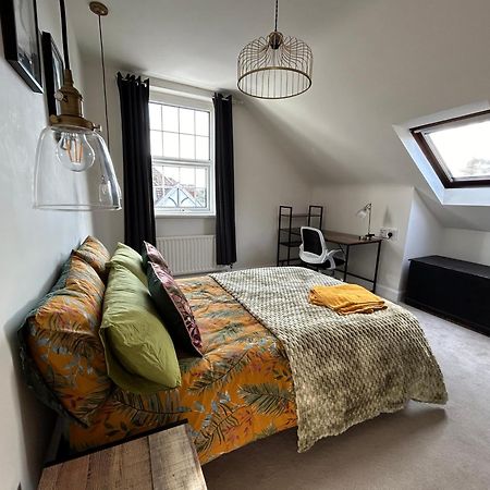 Seaside Rentals Bournemouth - 2Br, Upto 6Ppl, Beach 3 Min Walk, Dogs Ok, Wifi, Park 2 Cars Экстерьер фото