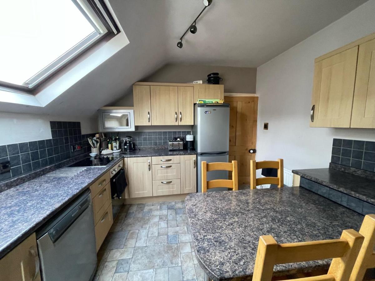Seaside Rentals Bournemouth - 2Br, Upto 6Ppl, Beach 3 Min Walk, Dogs Ok, Wifi, Park 2 Cars Экстерьер фото