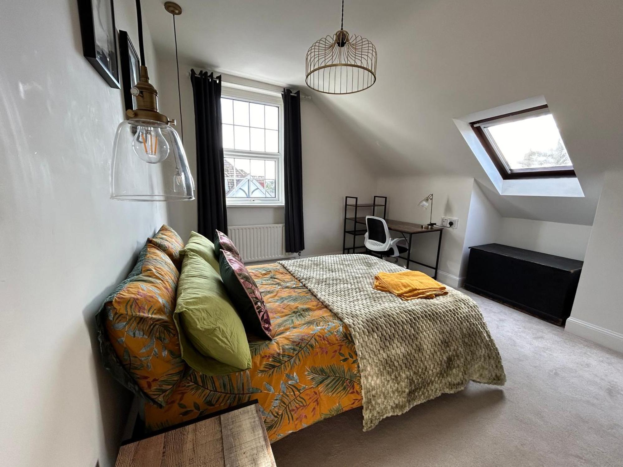 Seaside Rentals Bournemouth - 2Br, Upto 6Ppl, Beach 3 Min Walk, Dogs Ok, Wifi, Park 2 Cars Экстерьер фото