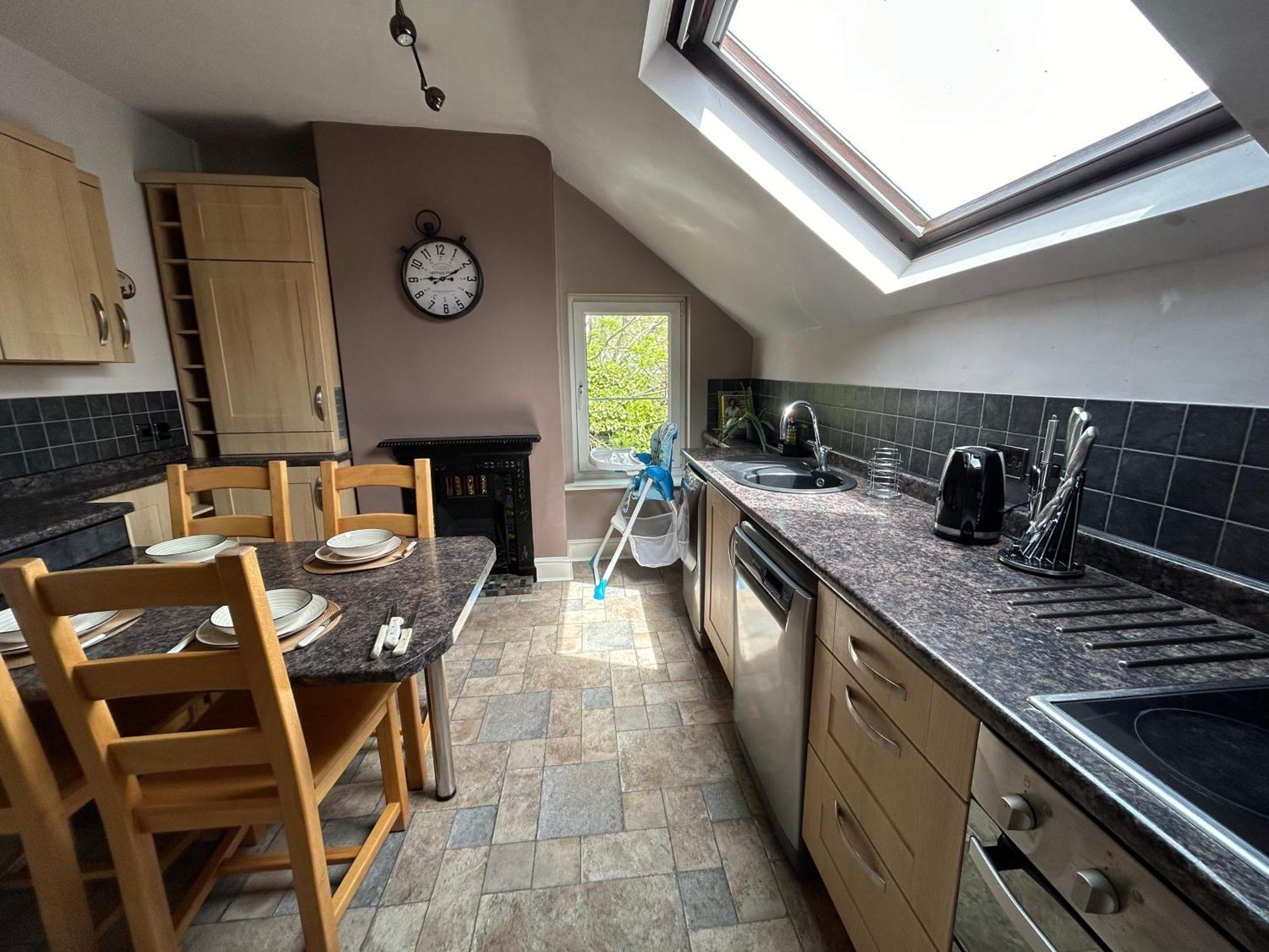 Seaside Rentals Bournemouth - 2Br, Upto 6Ppl, Beach 3 Min Walk, Dogs Ok, Wifi, Park 2 Cars Экстерьер фото